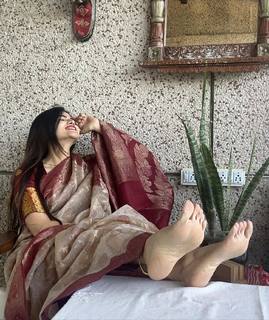 Poonam Yadav feet photo thumbnail
