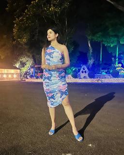Poonam Yadav feet photo thumbnail