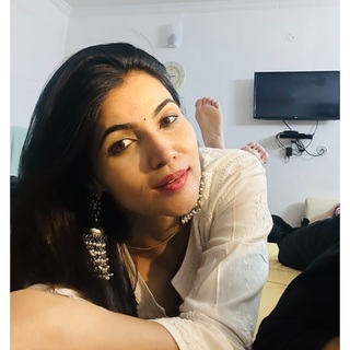 Poonam Yadav feet photo thumbnail