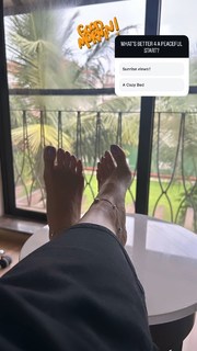 Poonam Yadav feet photo thumbnail