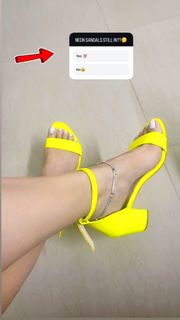 Poonam Yadav feet photo thumbnail