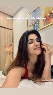 Poonam Yadav feet photo thumbnail