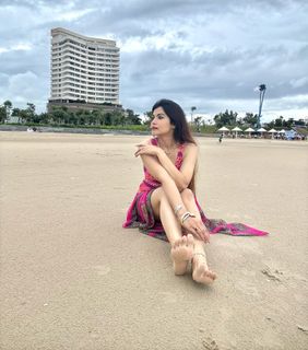 Poonam Yadav feet photo thumbnail