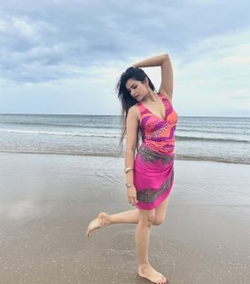 Poonam Yadav feet photo thumbnail