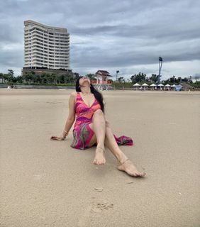 Poonam Yadav feet photo thumbnail