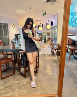Poonam Yadav feet photo 11