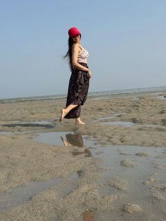 Poonam Yadav feet photo 10