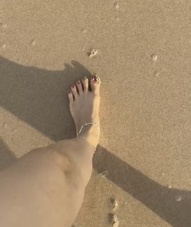 Poonam Yadav feet photo 8