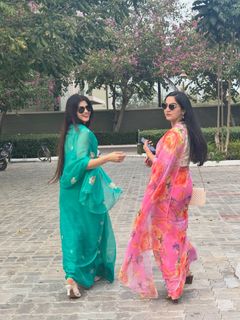 Poonam Yadav feet photo 11