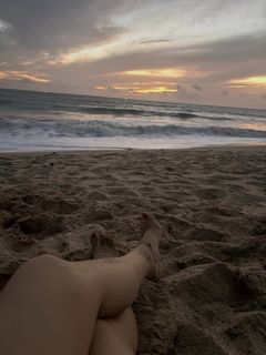 Poonam Yadav feet photo 7