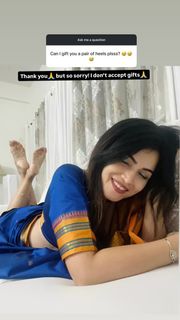 Poonam Yadav feet photo 5