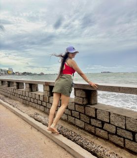 Poonam Yadav feet photo 4