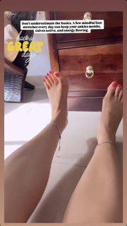 Poonam Yadav feet photo 16