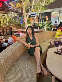 Poonam Yadav feet photo 13