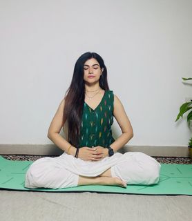 Poonam Yadav feet photo 9