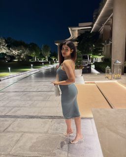 Poonam Yadav feet photo 3