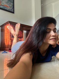 Poonam Yadav feet photo 2