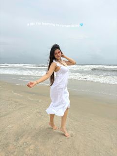 Poonam Yadav feet photo 12