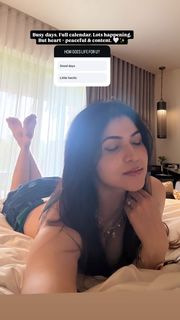 Poonam Yadav feet photo 10