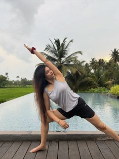Poonam Yadav feet photo 8