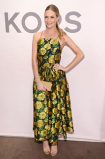 Poppy Delevingne feet photo thumbnail