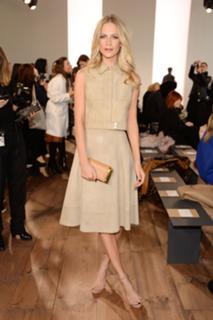 Poppy Delevingne feet photo thumbnail