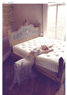 Poppy Delevingne feet photo thumbnail