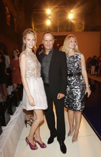 Poppy Delevingne feet photo thumbnail