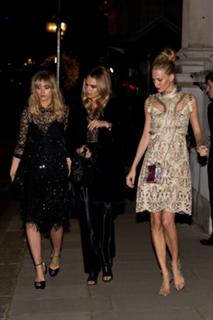 Poppy Delevingne feet photo thumbnail