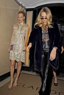Poppy Delevingne feet photo thumbnail