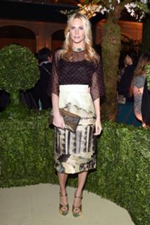 Poppy Delevingne feet photo thumbnail