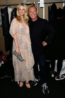 Poppy Delevingne feet photo thumbnail