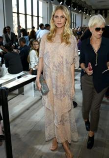 Poppy Delevingne feet photo thumbnail