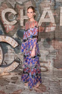 Poppy Delevingne feet photo thumbnail