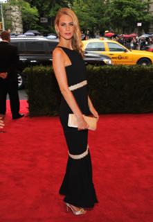 Poppy Delevingne feet photo thumbnail