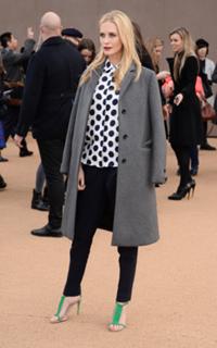 Poppy Delevingne feet photo thumbnail