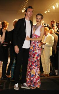 Poppy Delevingne feet photo thumbnail