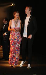 Poppy Delevingne feet photo thumbnail