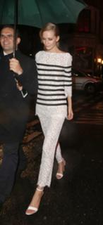 Poppy Delevingne feet photo thumbnail