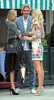 Poppy Delevingne feet photo thumbnail