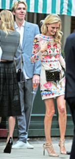 Poppy Delevingne feet photo thumbnail