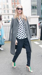 Poppy Delevingne feet photo thumbnail