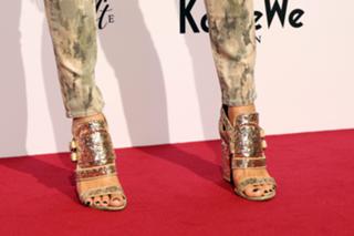 Poppy Delevingne feet photo thumbnail