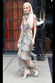 Poppy Delevingne feet photo thumbnail