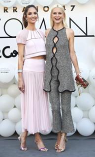 Poppy Delevingne feet photo thumbnail