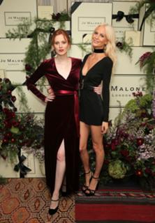 Poppy Delevingne feet photo thumbnail