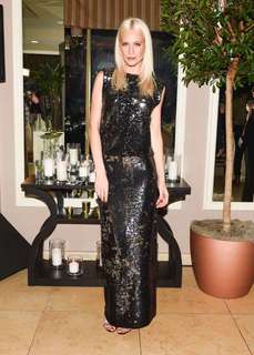 Poppy Delevingne feet photo thumbnail