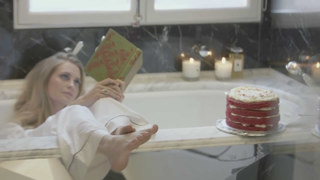 Poppy Delevingne feet photo thumbnail