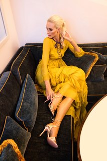 Poppy Delevingne feet photo thumbnail