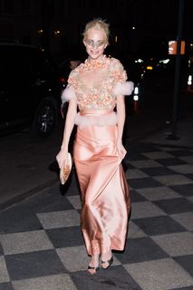 Poppy Delevingne feet photo thumbnail